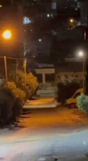 חלק מכוחות הכיבוש מסתערים על אזור מזרח העיר שכם