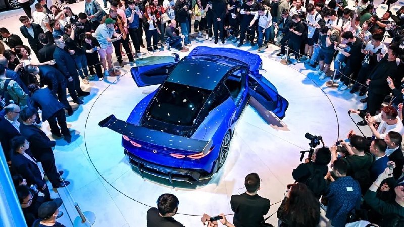 Китайский BYD показал электрокар Denza Z с заявкой на «убийцу» Porsche 911. 4