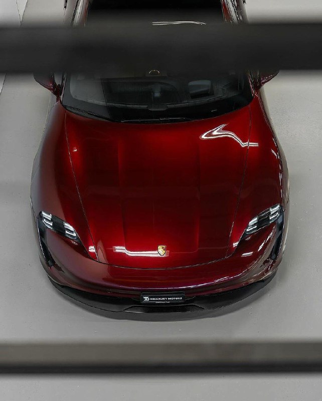 Porsche Sport Turismo 9