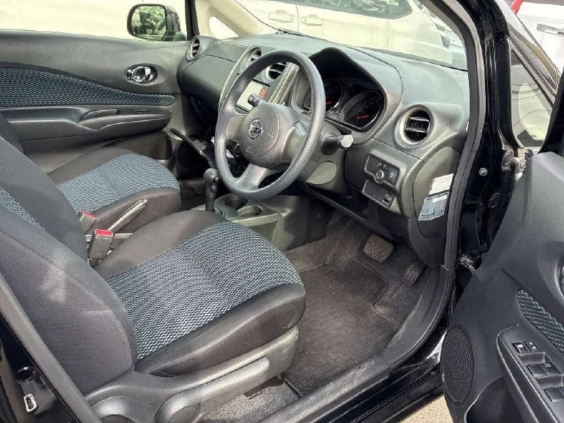 Nissan Note 2013 фото 4