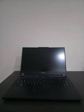 Продаю игровой ноутбук Aorus