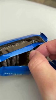 Is the Oreo Gold Prize real gold?Did you know? 🎓