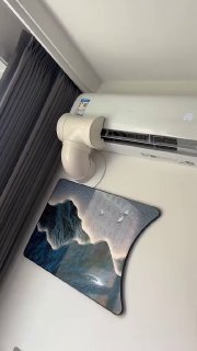 A man took “cooling efficiency” to the next level.He used a 3D-printed wall setup and redirected his AC so one unit cooled two rooms at once.