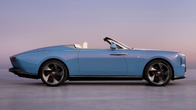 Rolls-Royce показал электрический кабриолет за $9,5 млн 2