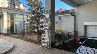 Дом Бадамзар Мечеть 3.25 сот 4 спальни 200 кв.м Юнусабад Yunusobod