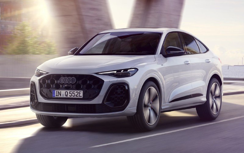 Audi Q5 третьего поколения получил подзаряжаемые гибриды e-hybrid 3