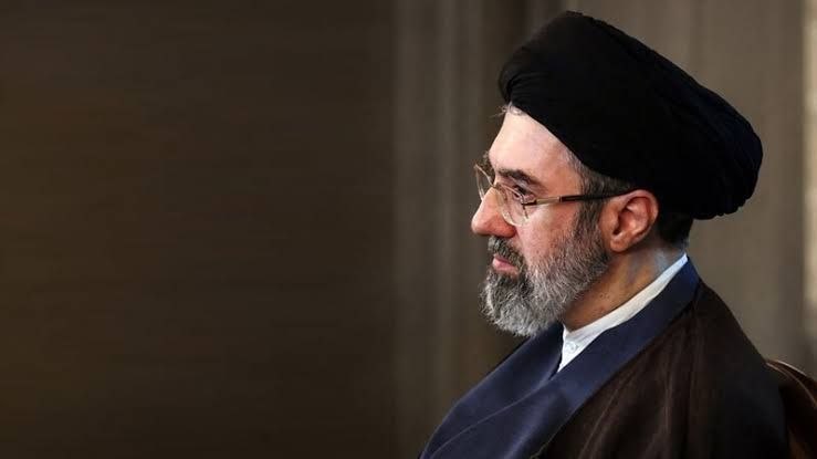 صبح نو: ▪️وحدت، اصل است🔸وحدت، به محور ثابت پیامهای رهبر معظم انقلاب در ۶ماه اخیر تبدیل شده است. با وجود تأکیدها بر وحدت، برخی ج