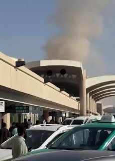 🇾🇪🇾🇪🇸🇦 — Photographs from Terminal 3 at King Khalid International Airport in Riyadh following a Houthi missile strike.