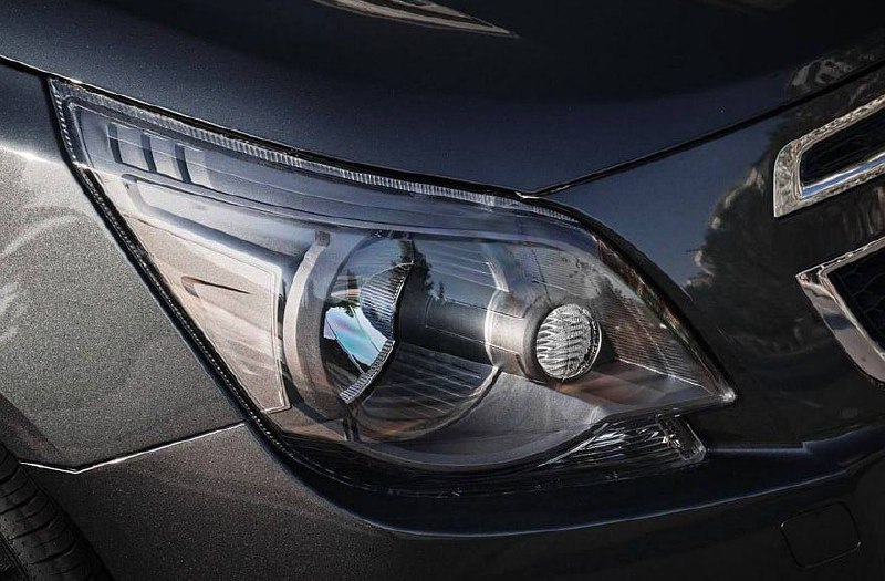 Chevrolet Cobalt для Узбекистана получил спецверсию Midnight с черным декором 4