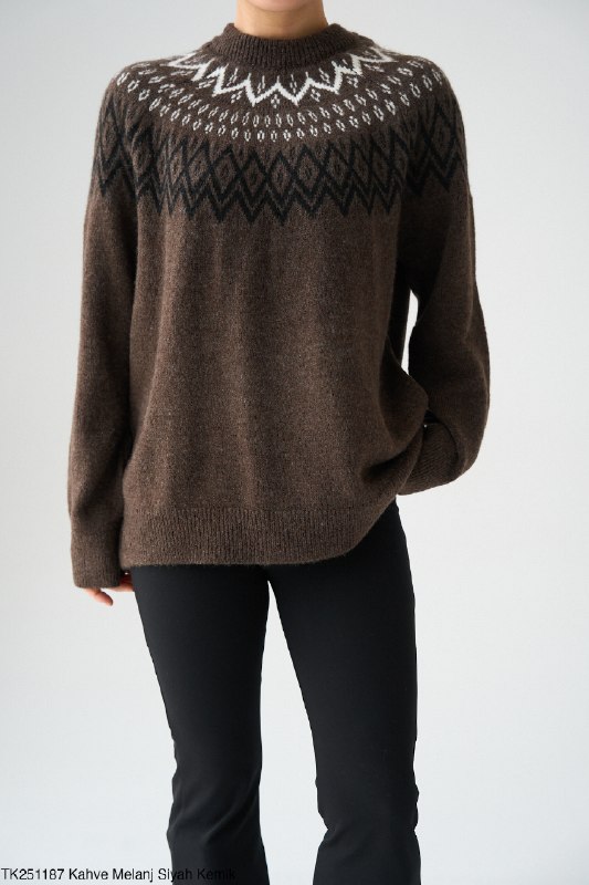 Image from a post by QU STYLE