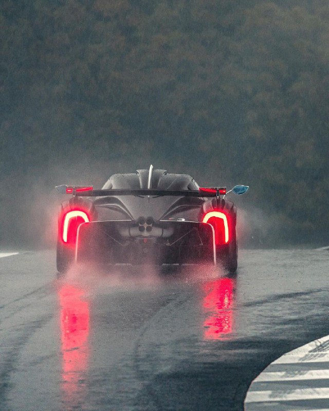 Pagani Huayra R 2