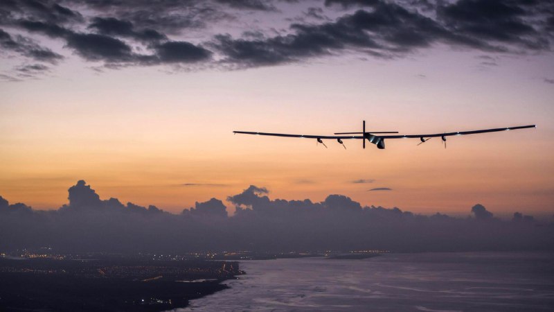 Powered by the sunSolar Impulse 2 at Kalaeloa Airport, Honolulu, Hawaii (© Solar Impulse/Revillard/Sipa/Shutterstock)