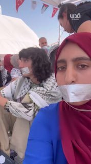 הסלמה בתפקידם לאחר מניעת חצייתם... המשתתפים ב"שיירת פלסטין" מכריזים על תחילתה של שביתת רעב, ומדגישים כי משי…