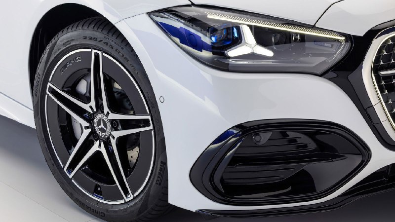 🚗⚡ Обновлённый Mercedes Clase C 2026: дизельный двигатель и электрический дизай