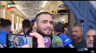 שידור החדשות של 20:30 הופסק לכמה דקות מגיש חדשות: לפעמים המחשב נתקע ב-20:30; הלילה, המחשב שלנו ותקלה טכנית…