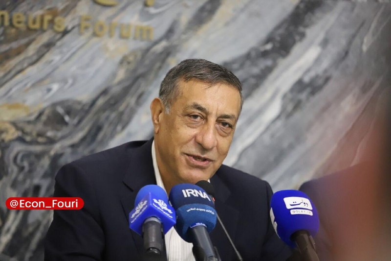 اقتصاد فوری 📈: قائم‌پناه: توزیع بنزین در کشور عادلانه نیستمعاون اجرایی رئیس جمهور و سرپرست نهاد ریاست جمهوری گفت:🔹توزیع بنزین در کشور ع