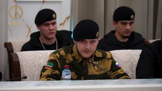 Адам Кадыров впервые после ДТП появился на публикеГлава Чечни Рамзан Кадыров опубликовал видео с совещания с командирами силовых подразделений республик. На записи, в частности, появляется его сын Адам. Это его первое появление на публике после аварии с ег