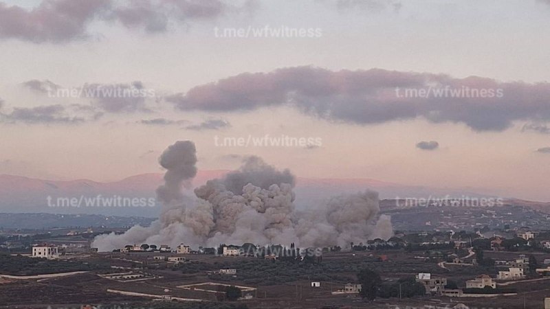 ️🇱🇧🇮🇱 פיצוץ ישראלי בקנה מידה גדול מטלטל את העיירה מייפדון, דרום לבנון.