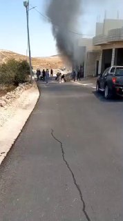 הרגע בו הועברו נפגעים, בהם קשיש ופצוע קשה, במהלך פיגוע באזור חמרוש בסעיר, צפונית לחברון.