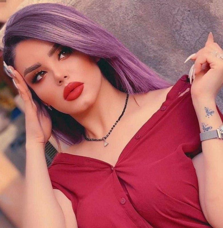 ❤️ حریم عشق ❤: زن هرچه قدر هم که بزرگ شودهمسر شود، مادر شود،درونش هنوز هم دختریکوچک و چشم انتظارست.انتظار می‌کشد برای لوس شدنمحبت دیدن 