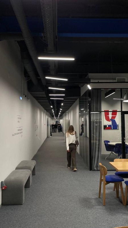 Сегодня состоялся первый официальный выпускной курса!И мы — в Station Studio 💙Не просто так выбрала это место для проведения нашего волосистого выпускного — тут есть все из моих хотелок. Команда всегда отвечает моим запросам на свет, красивую мебель, циклораму, проектор… И за сервис отдельное спасибо — приятно к вам возвращаться 🫶🏻Сегодня состоялся первый официальный выпускной курса!И мы — в Station Studio 💙Не просто так выбрала это место для проведения нашего волосистого выпускного — тут есть все из моих хотелок. Команда всегда отвечает моим запросам на свет, красивую мебель, циклораму, проектор… И за сервис отдельное спасибо — приятно к вам возвращаться 🫶🏻