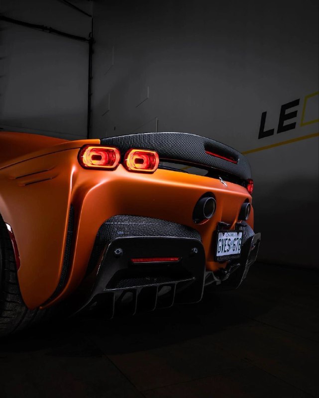 Tailor Made Ferrari SF90 Stradale Assetto Fiorano 2