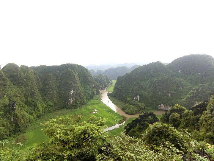 寧平省一日遊-臥龍山、華閭古都、陸龍灣尋找金剛