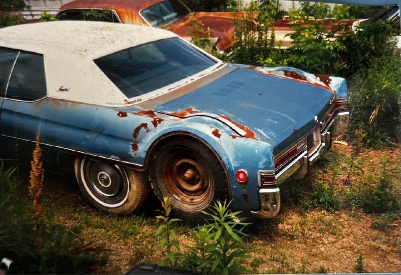 В США нашли необычный трехосный Buick Electra 1971 года 2