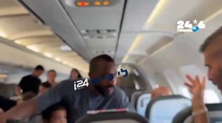 🇮🇱 הכאוס בנתב״ג: עשרות ישראלים ממתינים כבר כשעתיים במטוס ברודוס - כעת הודיעו להם: לא ממריאים, חוזרים לטרמ…