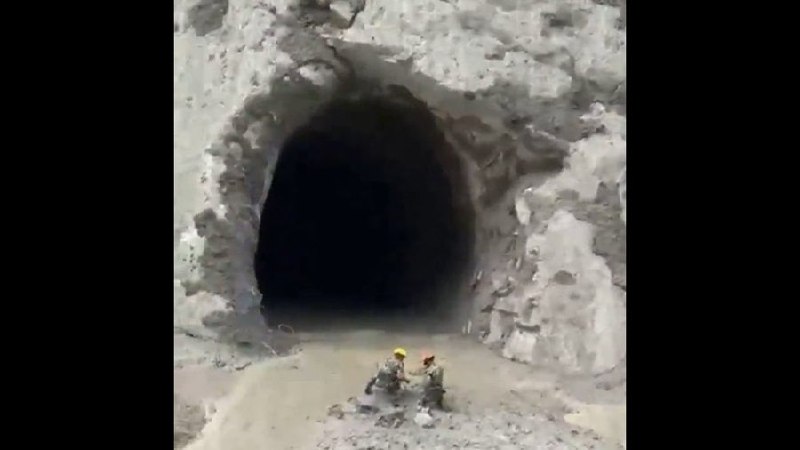 מניין השיטפונות בסין-נפאל מגיע ל-1,000, כאשר חילוץ המנהרות מציע תקווה אחרונה