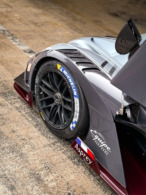 Bugatti Bolide 5