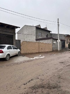 Er uy qurishga;  Земля под строительство;  yer yaxshi mahallada