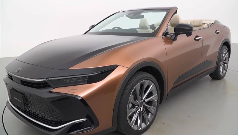 Новая Toyota Crown стала кабриолетом 2