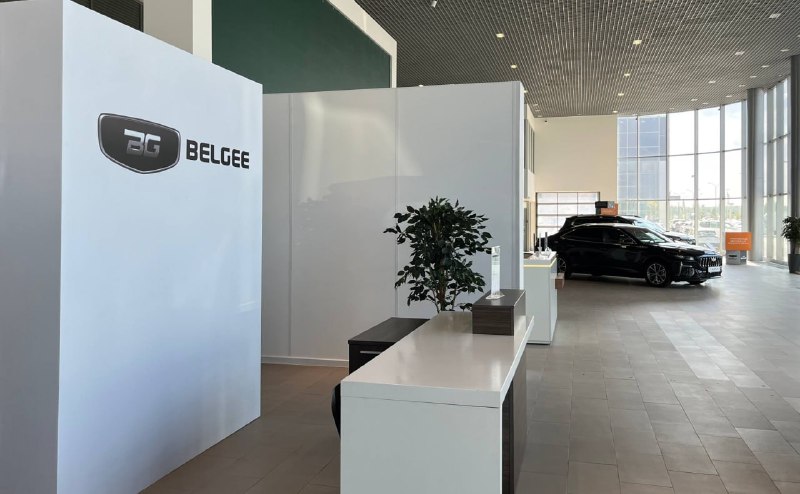 В России закрылось больше автосалонов, чем открыло...