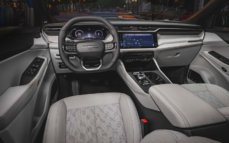 Новый Jeep Cherokee стал гибридом и подрос в размерах 5