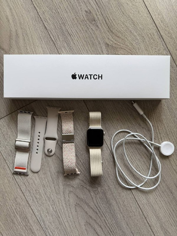 Apple Watch SE 2-поколение с оригинальным ремешком — фото 1