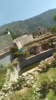 Screaming... Yemeni forces enter the village of Al-Sarari in Jabal Saber.