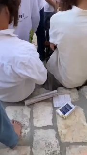 Settlers continue to make "plant offerings" and dance in and around the Al-Aqsa Mosque, during the Hebrew "holiday of Sukkot".
