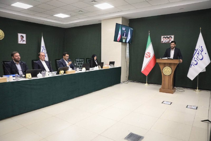 خبرگزاری خبرآنلاین: 💭- طرح مقابله با نفوذ قانون هم شود، ۶۰-۷۰ درصد قابلیت اجرایی ندارد/ببینید اطلاعات کشور و اشخاص از کجا لو می‌روند؛ باید ب