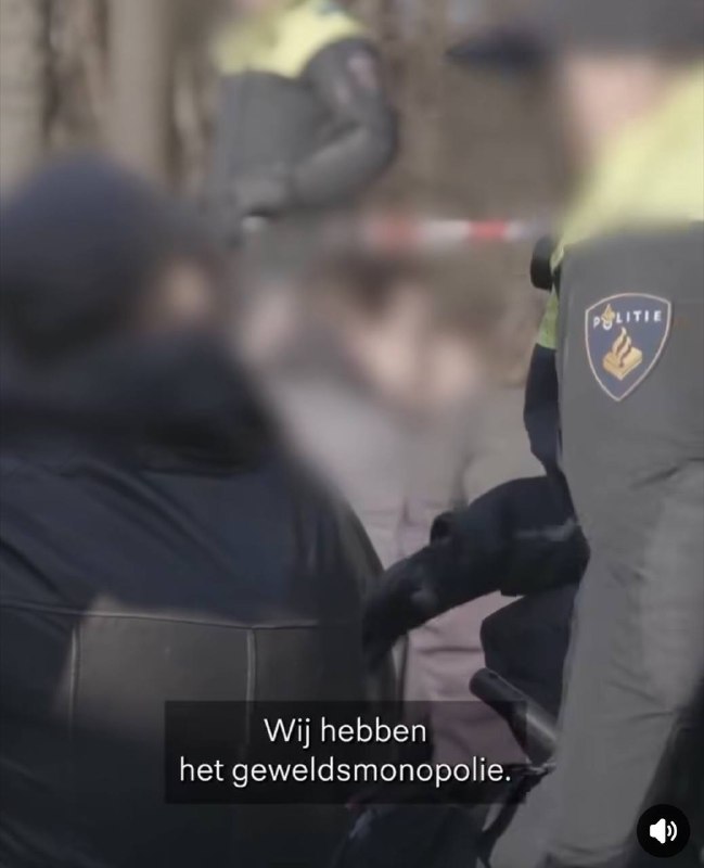De WEF politie zegt het zelf: wij hebben het geweldsmonopolie! 👇 Alle Officieren van Justitie zijn NCTV-ers in een Jurk...