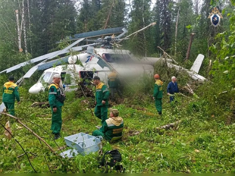A Russian Mi-8T helicopter made a hard landing in Krasnoyarsk Krai, Russia.