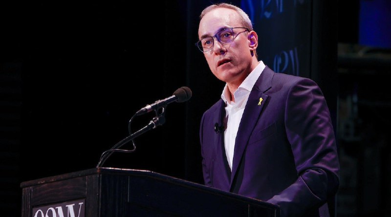 Two writers offer strikingly different views of the ‘state of the Jews’