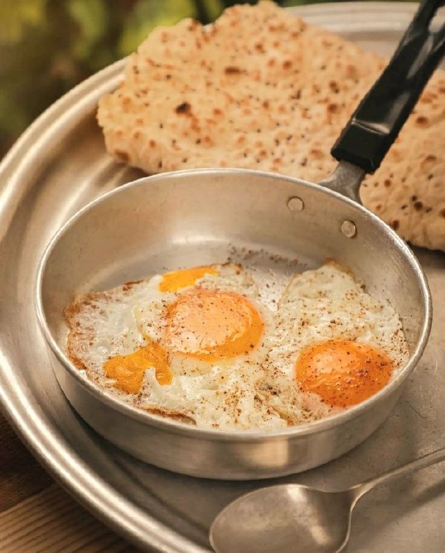 🌟 انرژی مثبت 🌟: صبحي دیگر از راه رسیده است، و من آمدہ ام با صبح بخیری دیگر و با سینی صبحانه ای در دست که طعم شیرین عشق دارد و بوی دل انگ