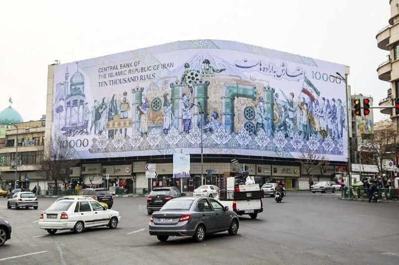 اقتصاد۲۴: 💢سه فوریت برای نجات اقتصاد؛ نسخه درمان یا اعلام وضعیت قرمز؟/ اعترافی دیرهنگام به بحران معیشت 🔺اقتصاد۲۴ گزارش میدهد:🔹اق