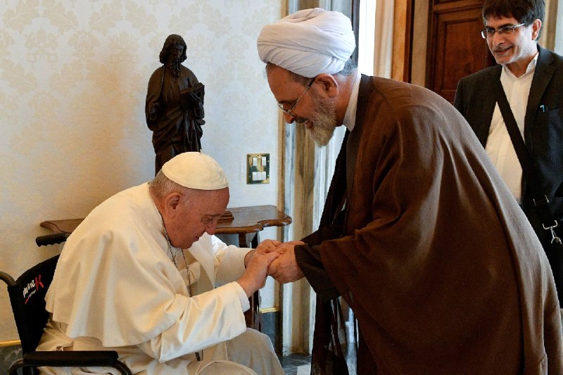 — 🇮🇷/🇻🇦 האייתוללה אלירזה ערפי, חבר באסיפת המומחים של איראן ולשעבר ראש הסמינרים: