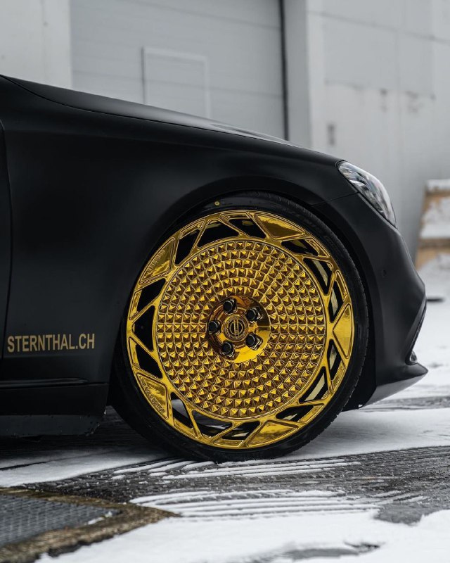 Mercedes Benz 4