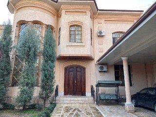 Статусный дом с бассейном на 5,7 сотках, Ракатбоши