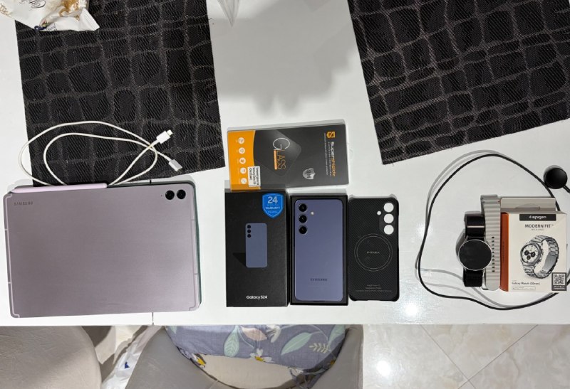 Samsung Galaxy S24, Tab S9 FE+, Samsung Watch 7