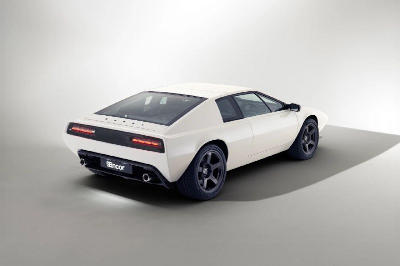 Британцы воскресили легенду: Encor показали карбоновый рестомод Lotus Esprit S1. 4