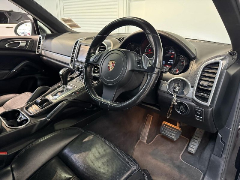 Porsche Cayenne превратили в уникальный пикап 4